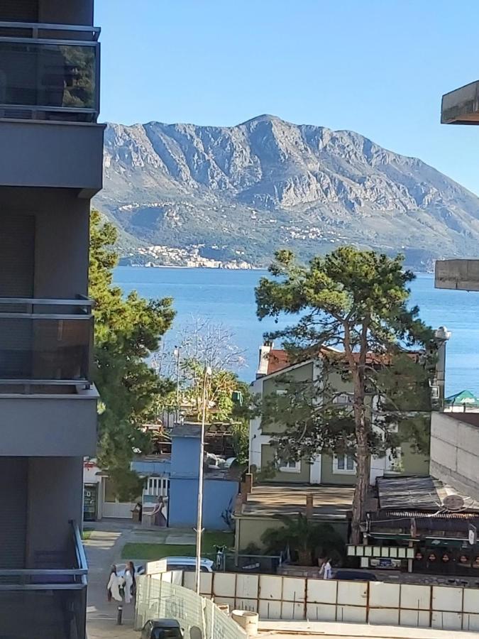 Beachfront Fontana 20 부드바 외부 사진