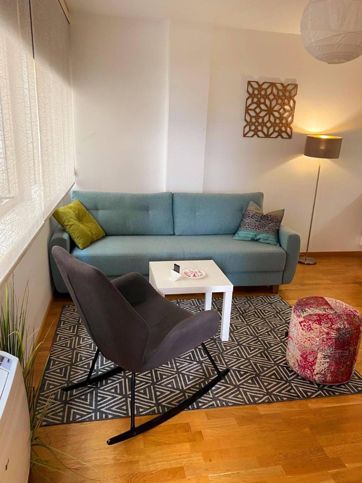 Beachfront Fontana 20 부드바 외부 사진