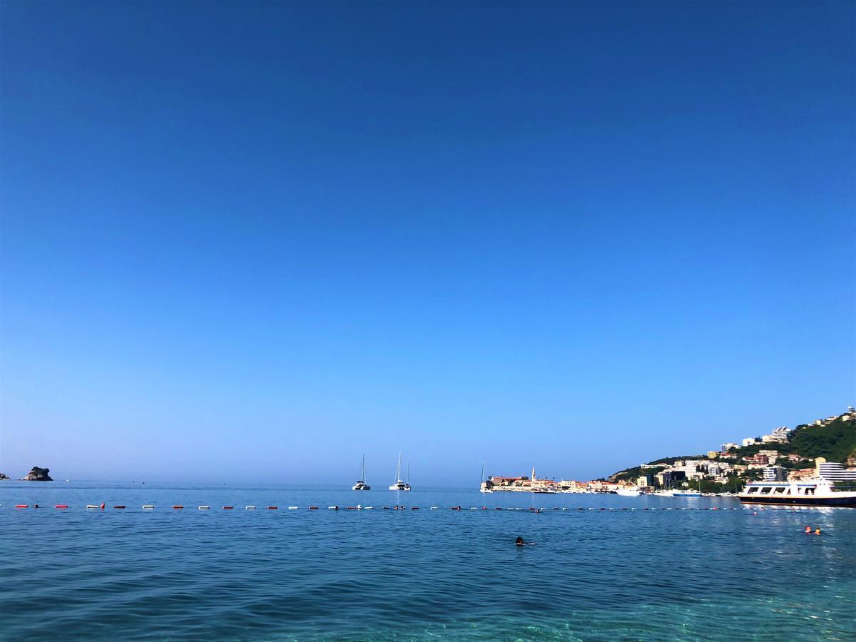 Beachfront Fontana 20 부드바 외부 사진